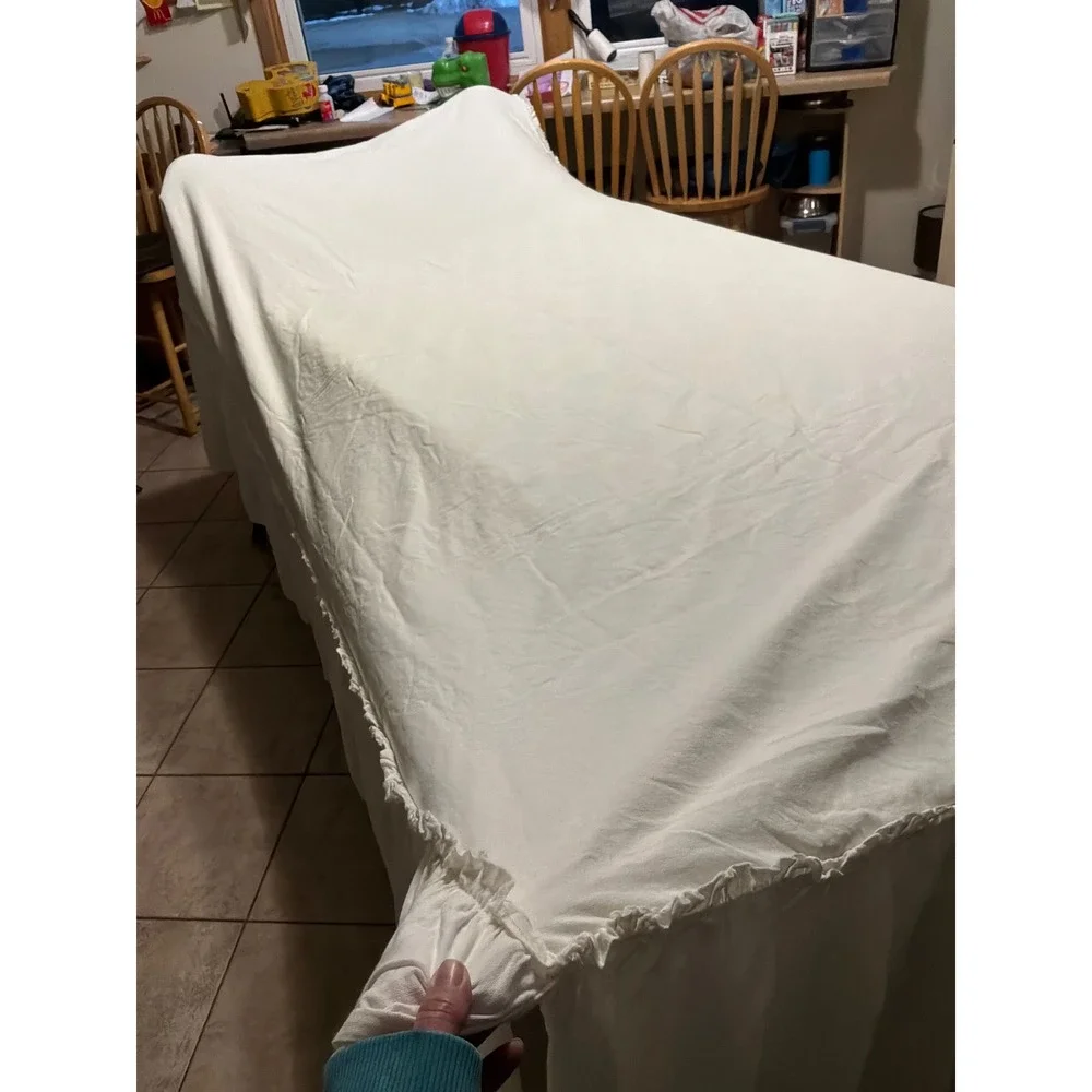 Vintage Ruffled Tablecloth Unisex 97x54 White Good Farmhouse Shabby‎ Chic